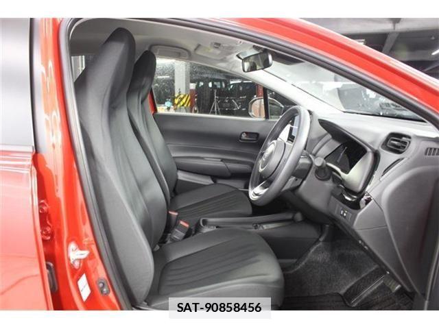 Toyota AQUA 2026-02 7782619-26