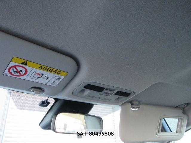 Toyota AQUA 2023-05 7782602-12