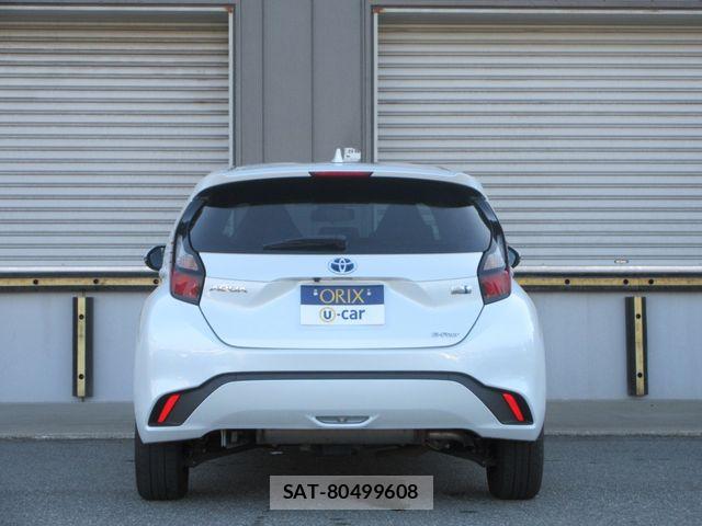 Toyota AQUA 2023-05 7782602-23