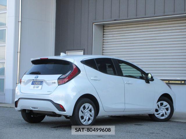 Toyota AQUA 2023-05 7782602-2