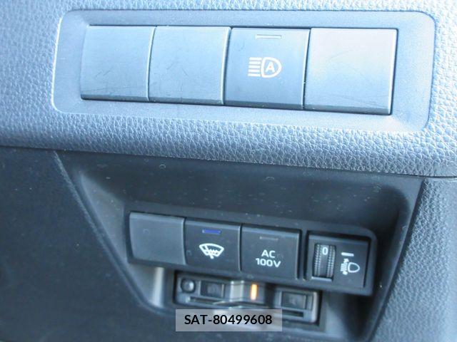 Toyota AQUA 2023-05 7782602-3