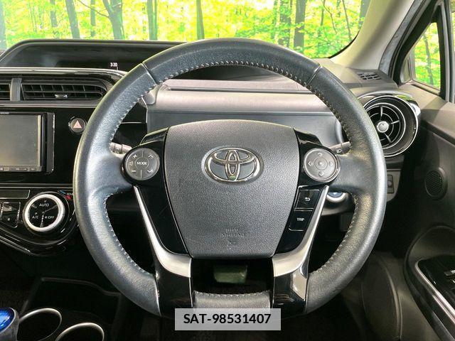 Toyota AQUA 2017-09 7782566-10