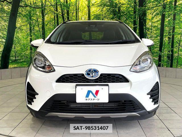Toyota AQUA 2017-09 7782566-13