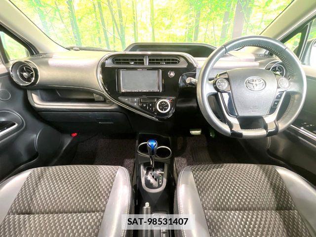 Toyota AQUA 2017-09 7782566-1