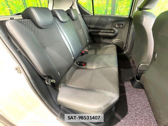 Toyota AQUA 2017-09 7782566-8