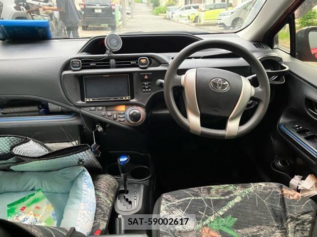 Toyota AQUA 2013-09 7875288-12
