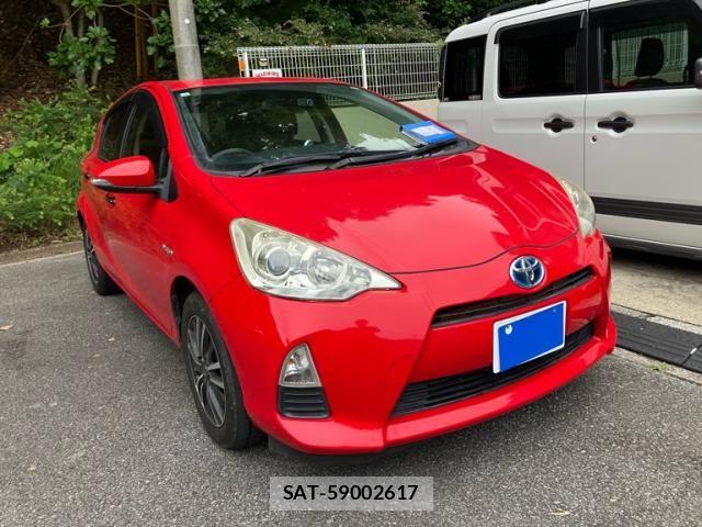 Toyota AQUA 2013-09 7875288-1