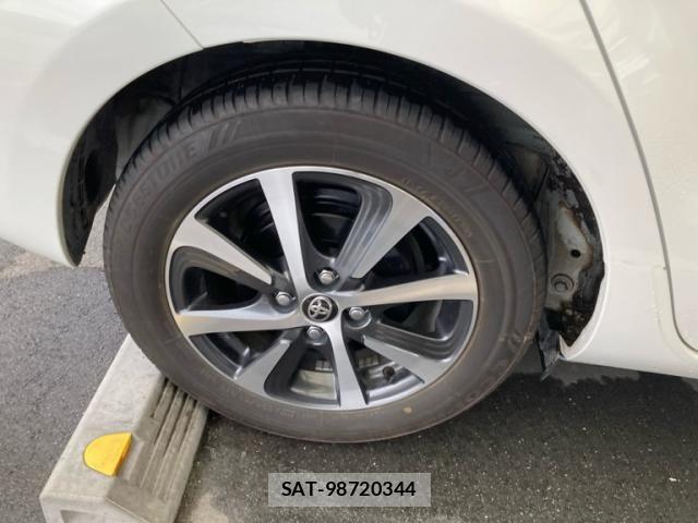 Toyota AQUA 2017-11 7875252-10