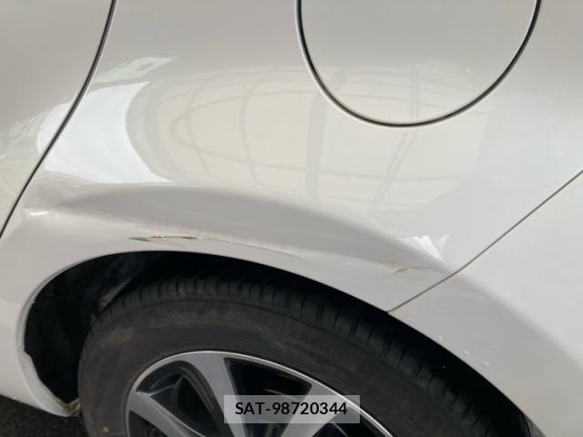 Toyota AQUA 2017-11 7875252-24