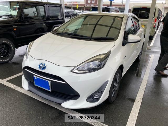 Toyota AQUA 2017-11 7875252-2