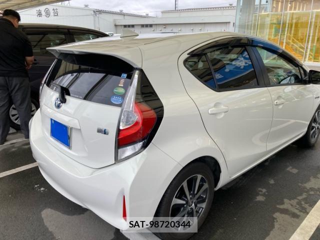 Toyota AQUA 2017-11 7875252-5
