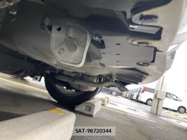 Toyota AQUA 2017-11 7875252-6