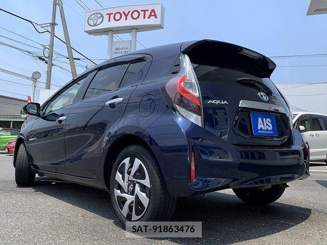 Toyota AQUA 2021-04 7875253-1