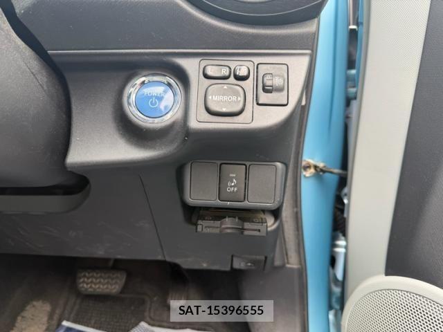Toyota AQUA 2012-02 7875287-19