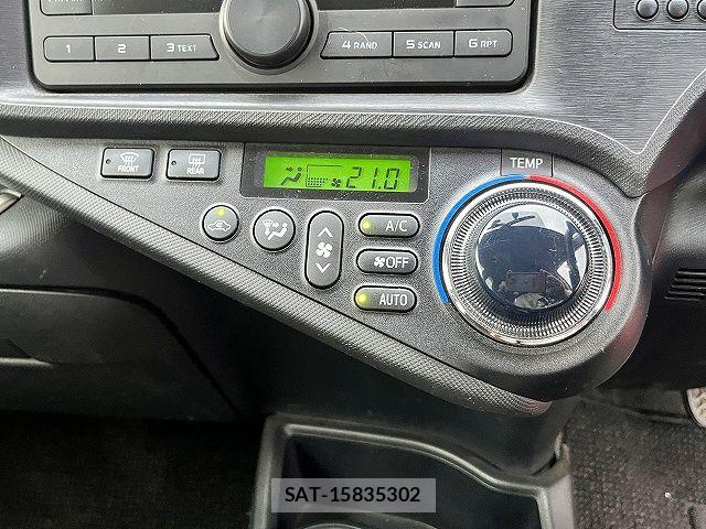 Toyota AQUA 2013-10 7875263-14