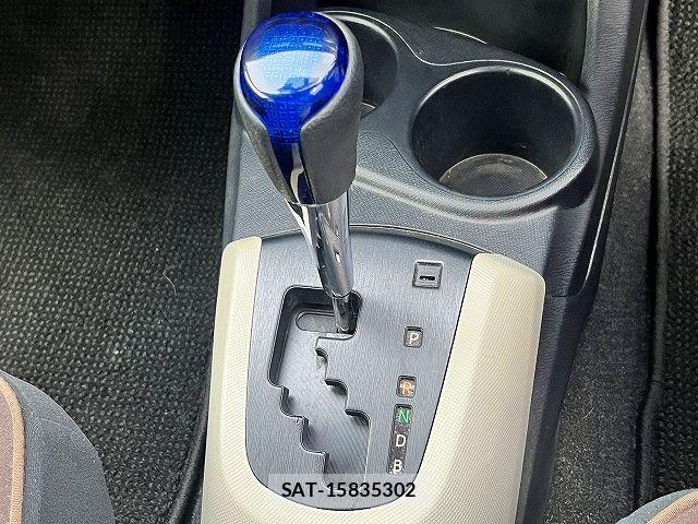 Toyota AQUA 2013-10 7875263-19