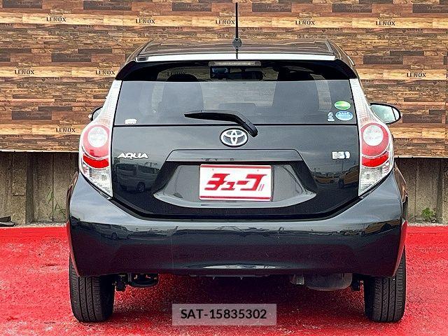 Toyota AQUA 2013-10 7875263-22