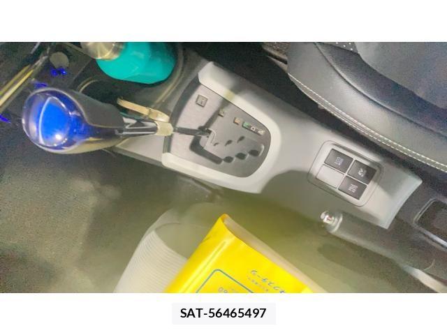 Toyota AQUA 2013-08 7875291-17