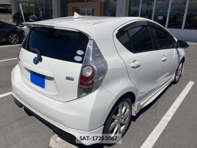 Toyota AQUA 2012-03 7875289-3