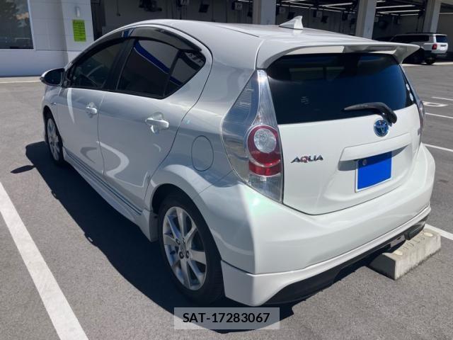 Toyota AQUA 2012-03 7875289-4