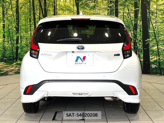 Toyota AQUA 2021-09 7875238-15