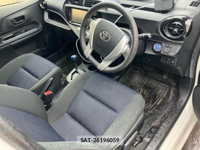 Toyota AQUA 2015-11 7875259-14