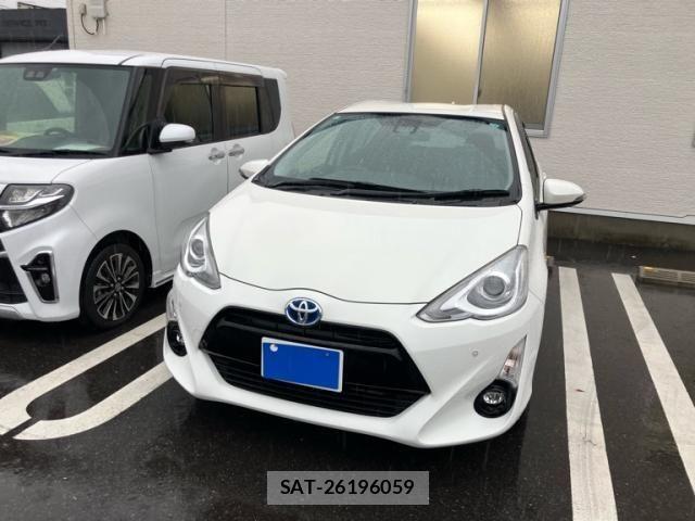 Toyota AQUA 2015-11 7875259-1