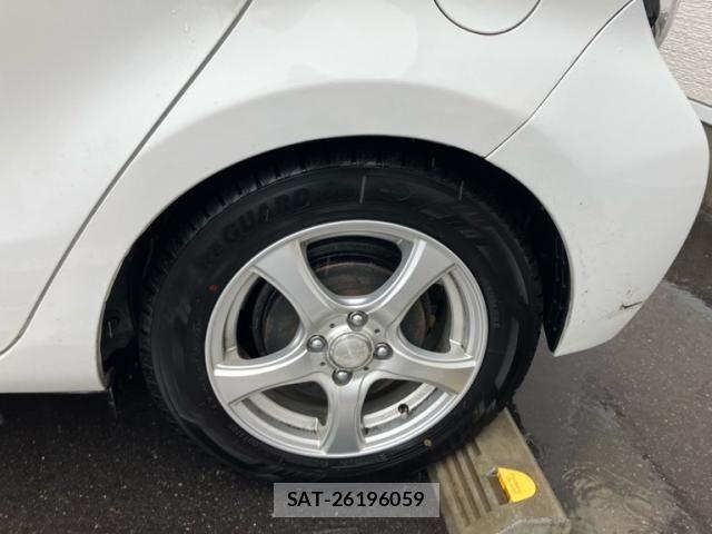 Toyota AQUA 2015-11 7875259-3