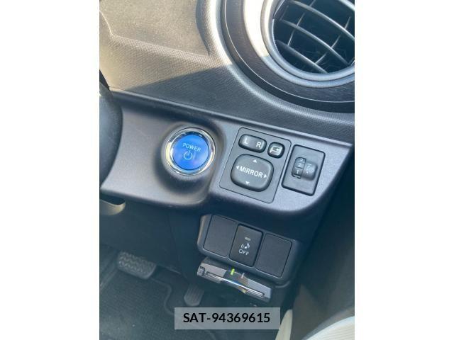 Toyota AQUA 2012-01 7875285-9