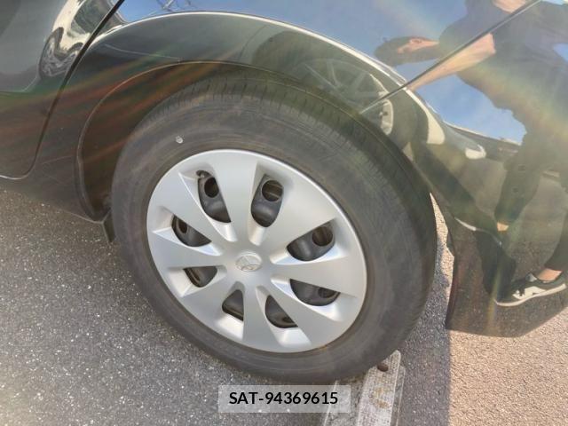 Toyota AQUA 2012-01 7875285-13