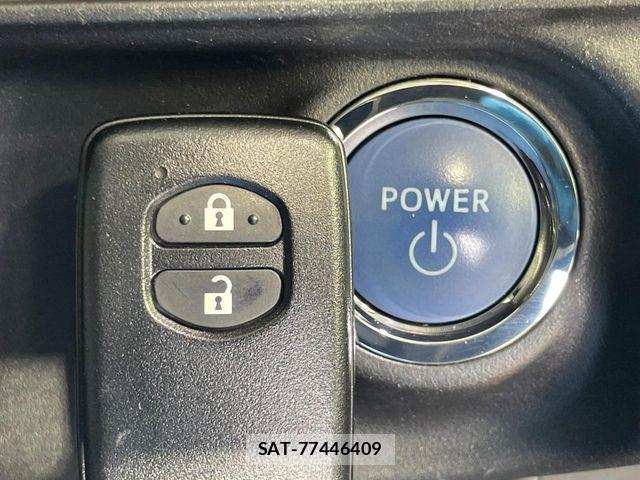 Toyota AQUA 2015-12 7875255-5
