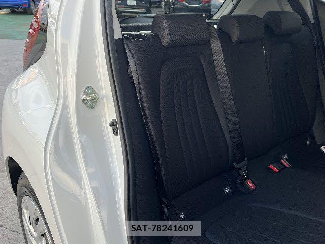 Toyota AQUA 2022-02 7875240-9