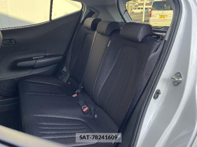 Toyota AQUA 2022-02 7875240-12