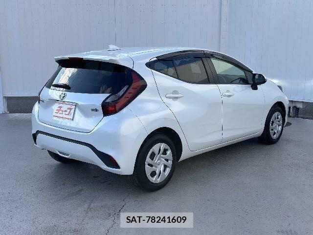 Toyota AQUA 2022-02 7875240-2