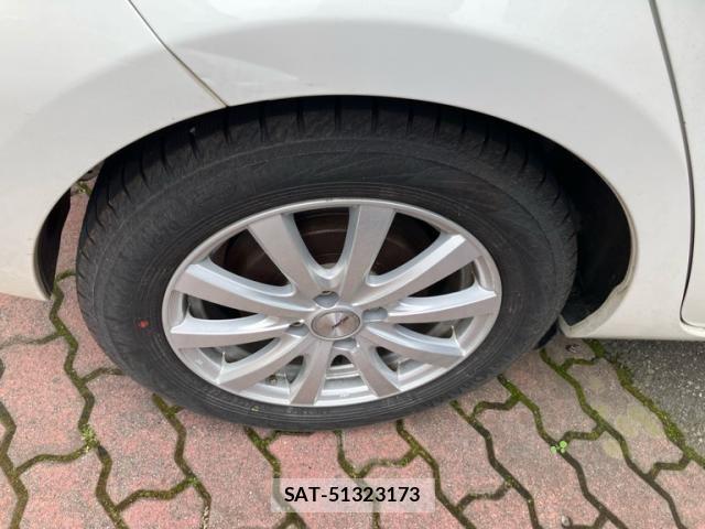 Toyota AQUA 2012-10 7875273-11