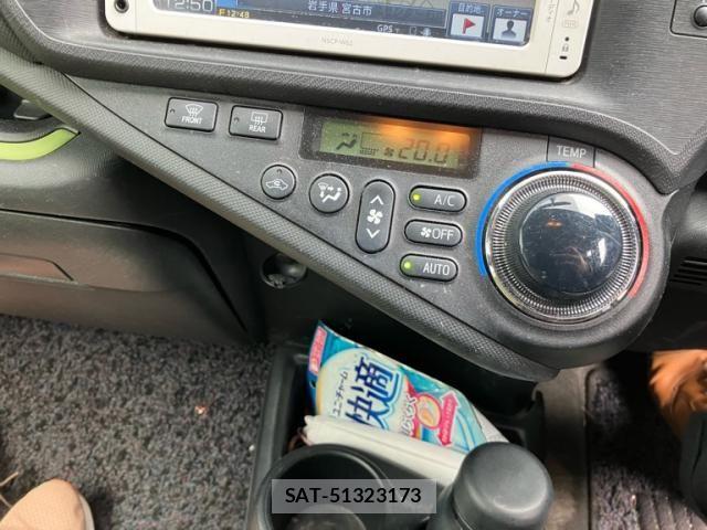 Toyota AQUA 2012-10 7875273-19