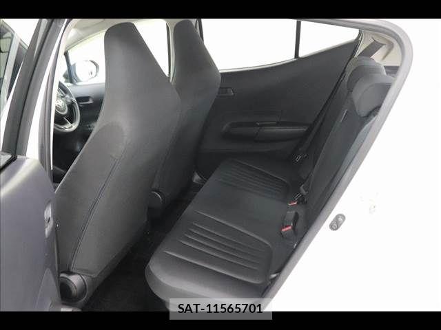Toyota AQUA 2023-03 7875239-12