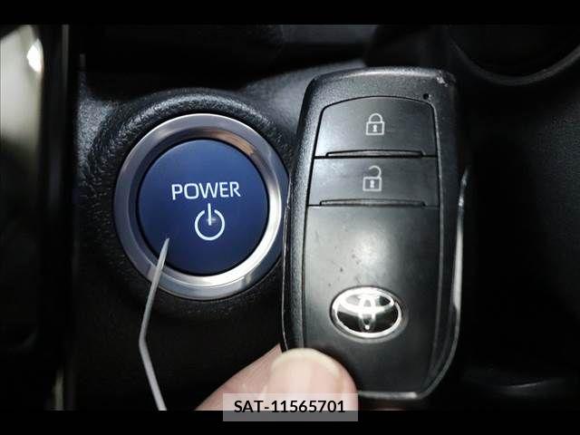 Toyota AQUA 2023-03 7875239-6