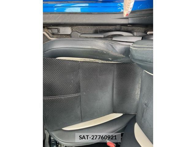 Toyota AQUA 2016-06 7875276-15