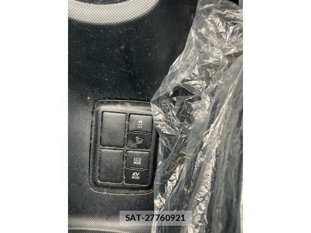 Toyota AQUA 2016-06 7875276-21
