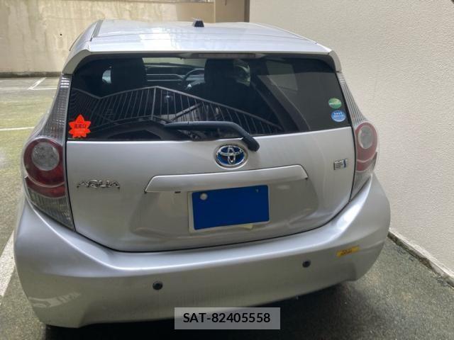 Toyota AQUA 2013-09 7875278-10