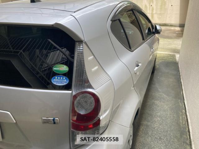 Toyota AQUA 2013-09 7875278-13