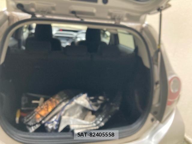 Toyota AQUA 2013-09 7875278-14