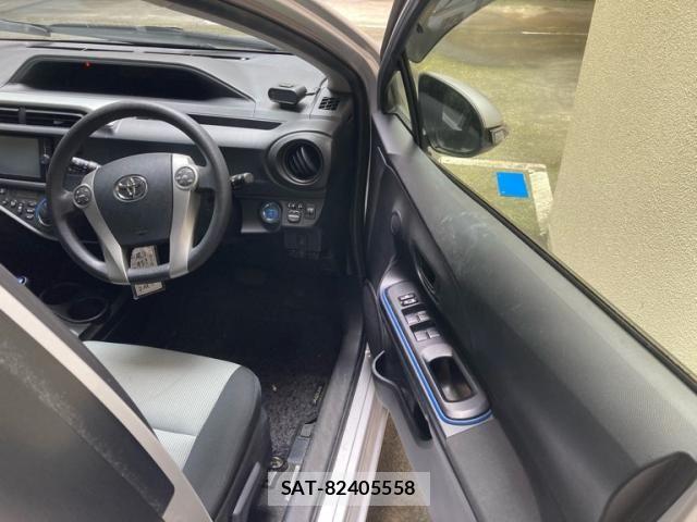 Toyota AQUA 2013-09 7875278-17