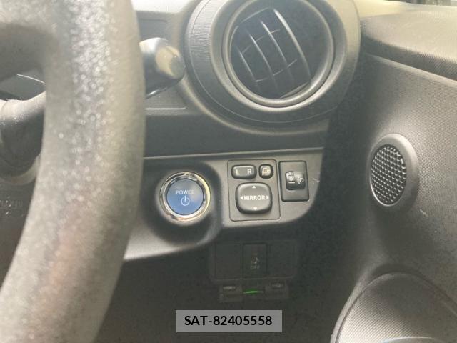 Toyota AQUA 2013-09 7875278-24