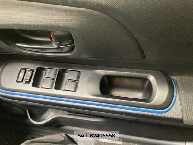 Toyota AQUA 2013-09 7875278-25