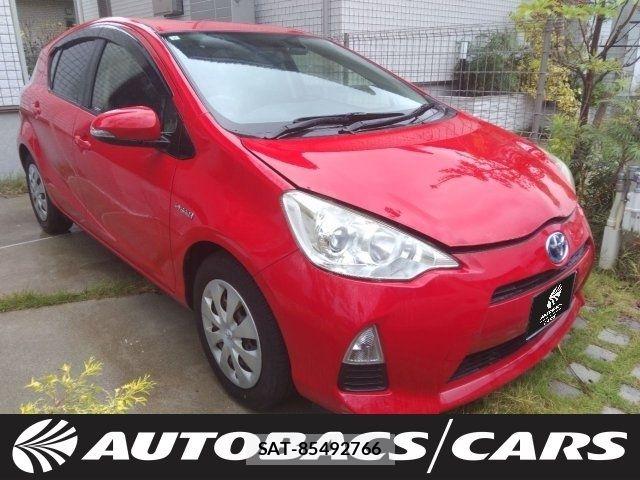 Toyota AQUA 2013-07 7875274-0