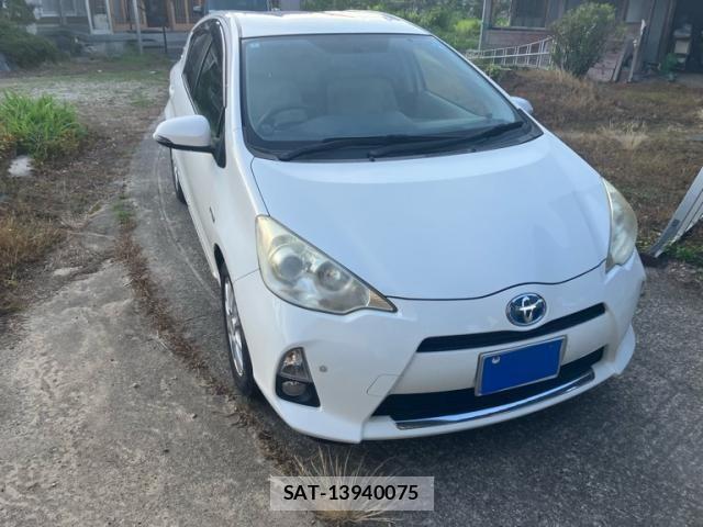 Toyota AQUA 2012-04 7875284-0