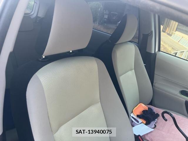 Toyota AQUA 2012-04 7875284-10