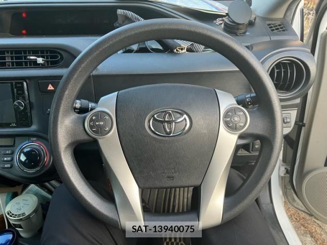Toyota AQUA 2012-04 7875284-14